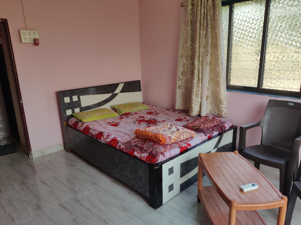 Gulmohar Cottages - Home Stay In آليباغ المظهر الخارجي الصورة