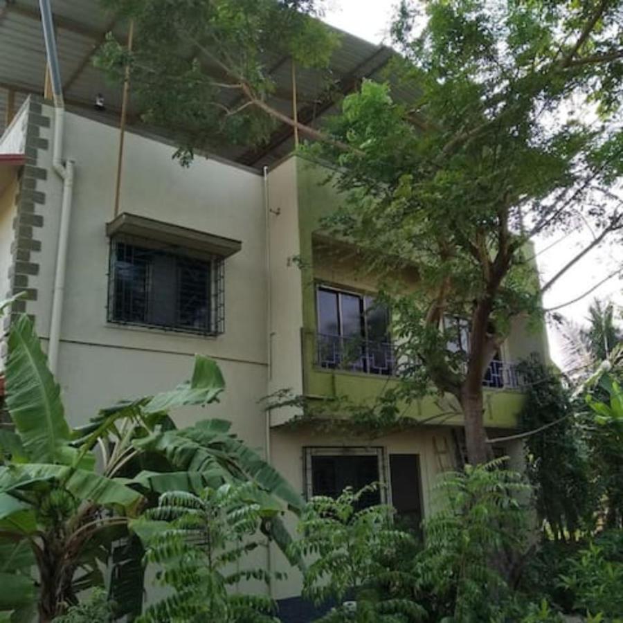 Gulmohar Cottages - Home Stay In آليباغ المظهر الخارجي الصورة