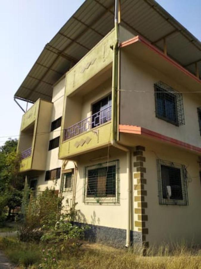 Gulmohar Cottages - Home Stay In آليباغ المظهر الخارجي الصورة